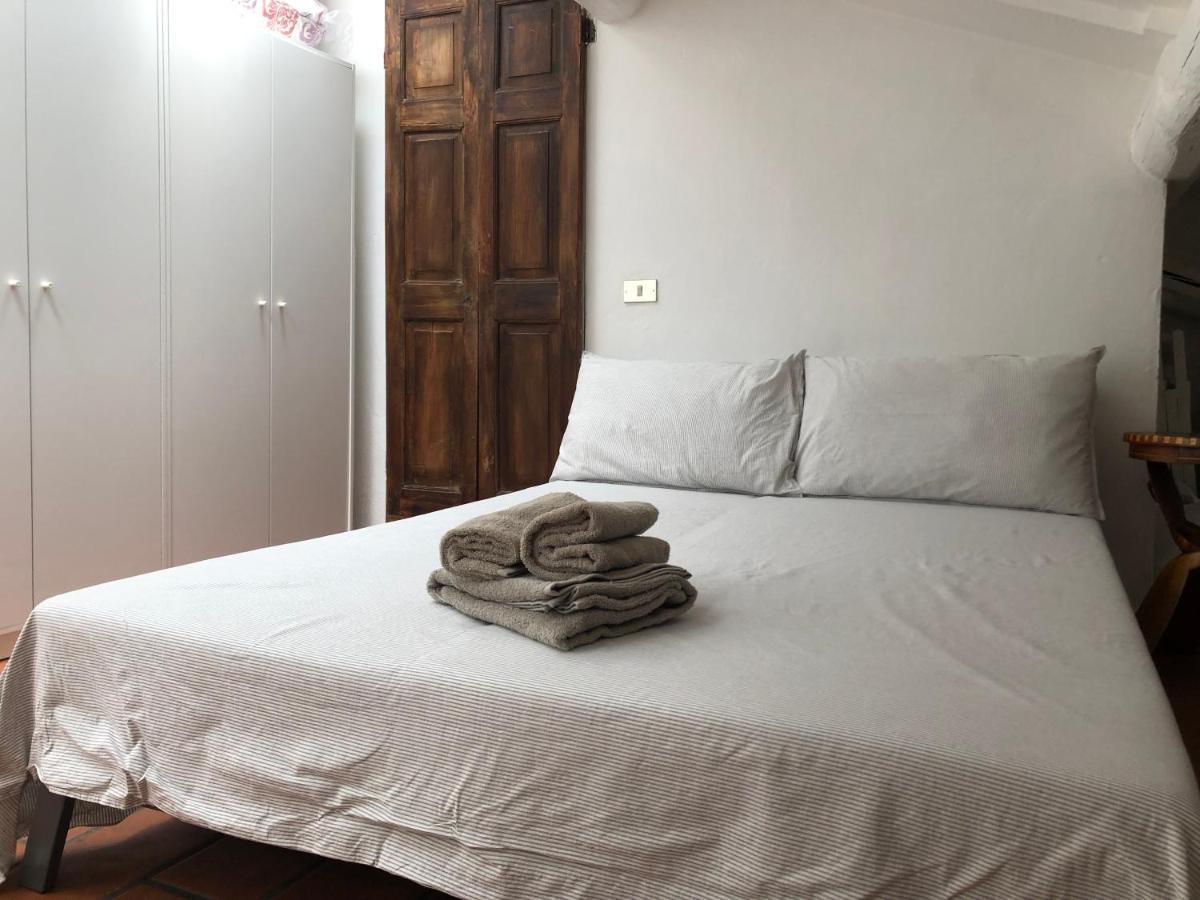 Apartamento Il Tetto Fiorito Dell'Isola Milán Exterior foto