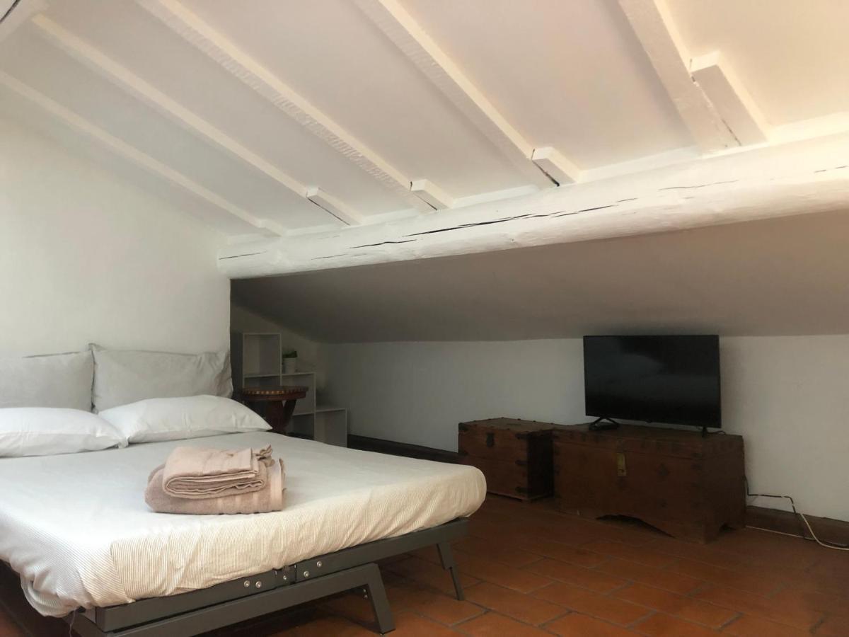 Apartamento Il Tetto Fiorito Dell'Isola Milán Exterior foto